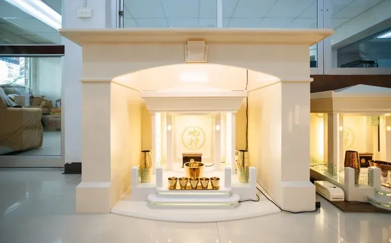 ตู้ครอบศาล ชั้นวางตี่จู้ หินอ่อน Modern Luxury วาง หินอ่อน Modern Luxury โดย Aviva Spirit